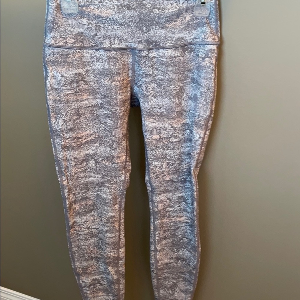 Lululemon Wunder Under Tight- 28” high rise